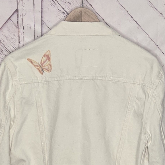 🦄Levi's Ex-boyfriend Trucker Butterfly Jeans Jacket - Picture 5 of 6